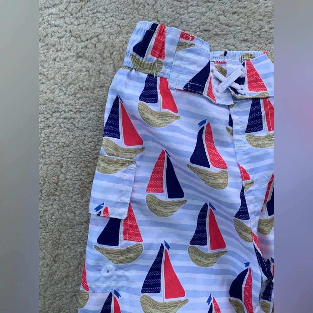 Spicy Tuna NWT Size 2T Blue Sailboat Print UPF 50 Swim Trunks